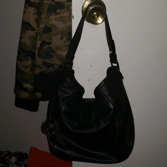 Authentic Michael Kors purse - Picture 3 of 5